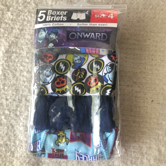 Boys onward 5 pack boxer briefs size 4 NWT